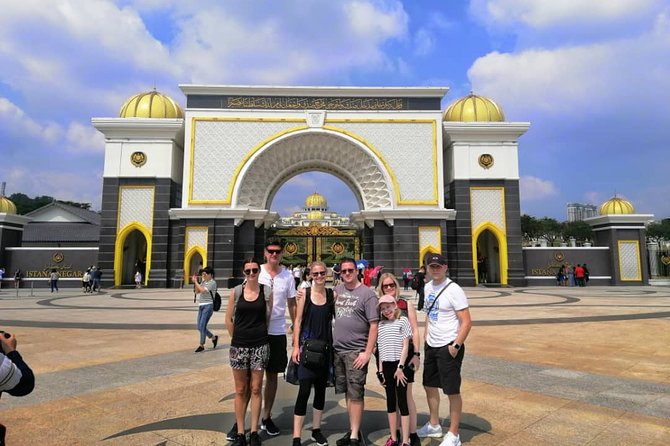 1 Day Private Vehicle With Driver -Explore Malaysia By Your Own Plans - The 8-hour window and how to plan so it feels un-rushed