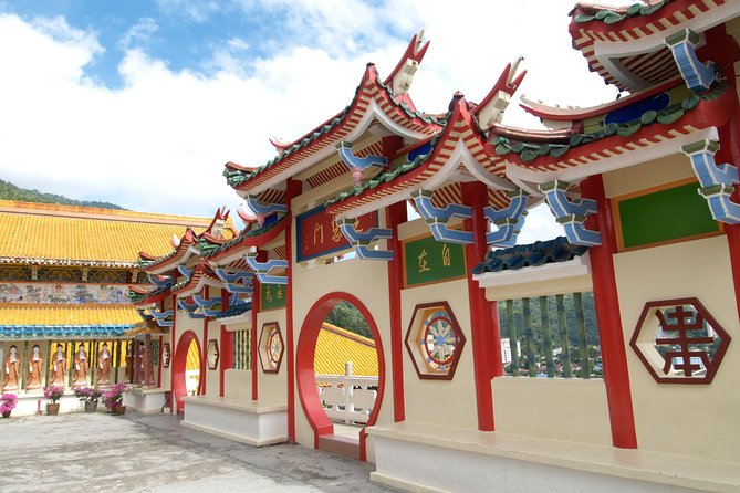 7-Days Best of Malaysia - A 7-day loop that ties tea country to Malaysia’s east coast