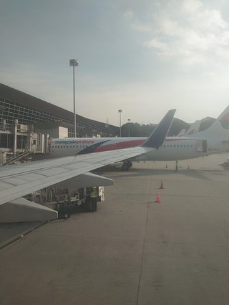 Airport Transfer Private From/To KLIA, KLIA2 - Meet your driver at the airport, what the pickup process actually demands