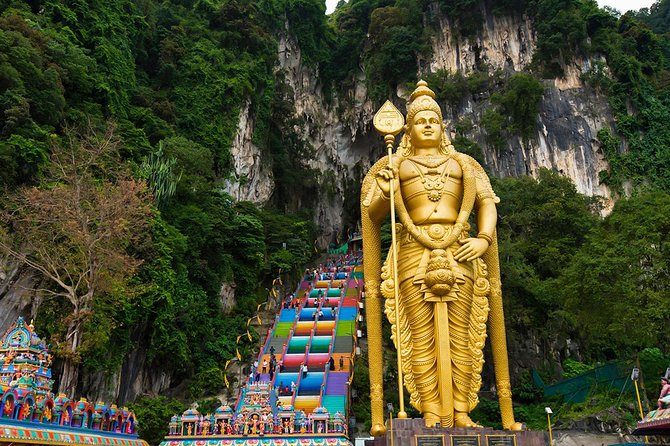 Batu Caves and Watching Fireflies in Kuala Selangor - Stop 1: Batu Caves, UNESCO Vibes, and the Reality of Monkeys