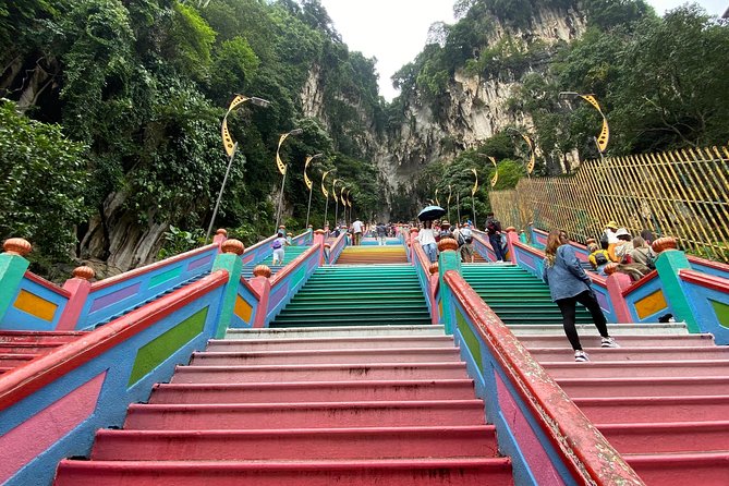 Batu Caves and Watching Fireflies in Kuala Selangor - Stop 2: Sri Shakti Temple for a Quick Cultural Reset
