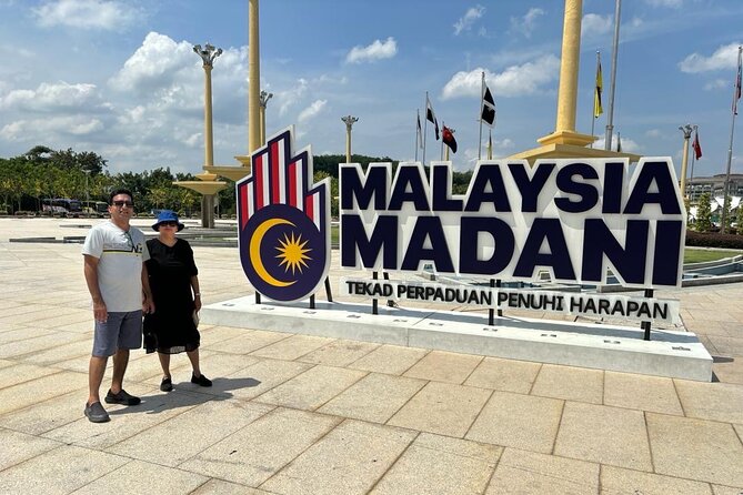 Batu Caves & Putrajaya City Tour - Putra Mosque: Pink Dome, Rose Granite, and Inside-Outside Impression