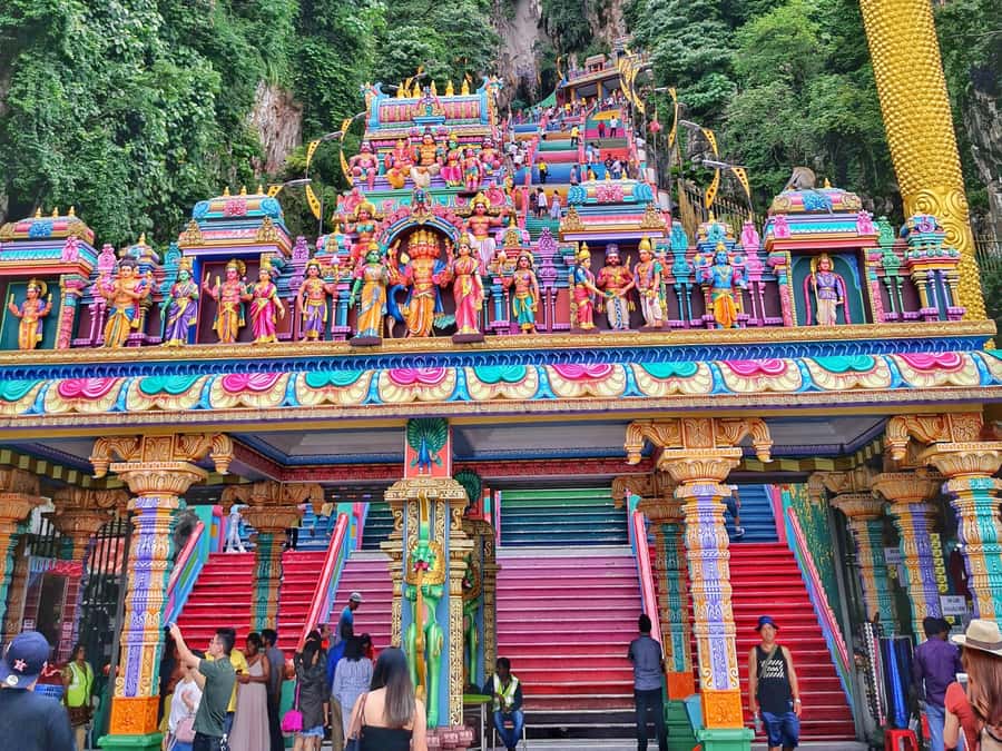 Best of Kuala Lumpur Tour with KL Tower & Batu Caves - Central Market Break: Heritage Shopping With a Real Pause