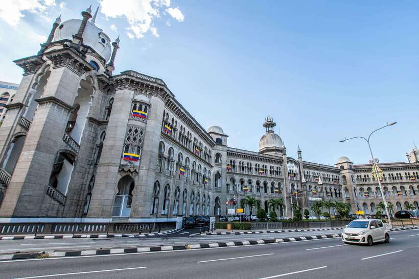 Best of Kuala Lumpur Tour with Twin Tower Entry - Colonial KL in one block: KL Railway Station and Independence Square