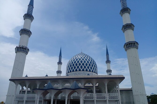 Blue Mosque And Batu Caves Private Tour from Kuala Lumpur - Two Icons, One Easy Plan for Kuala Lumpur