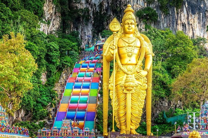 Cameron Highland Day-Trip from Kuala Lumpur - Stop 5: Sam Poh Temple Etiquette and Yellow-Wall Calm