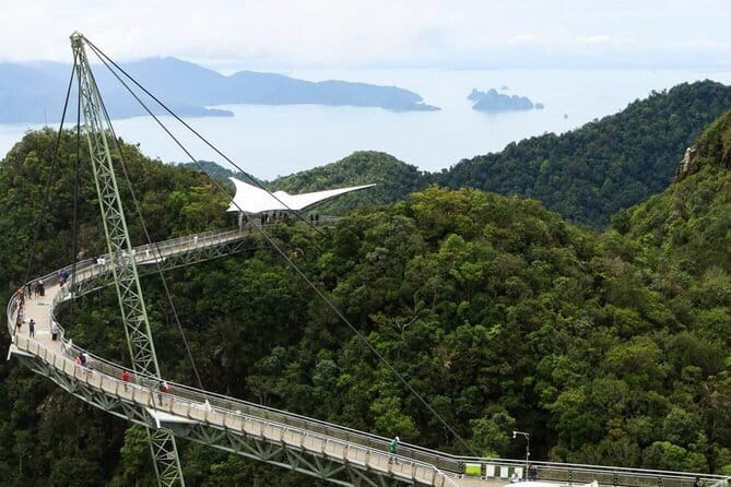 Combo Langkawi Cable Car & Sky Bridge With Mangrove Private Boat - Lunch on the floating restaurant at Tanjung Rhu, plus an easy menu