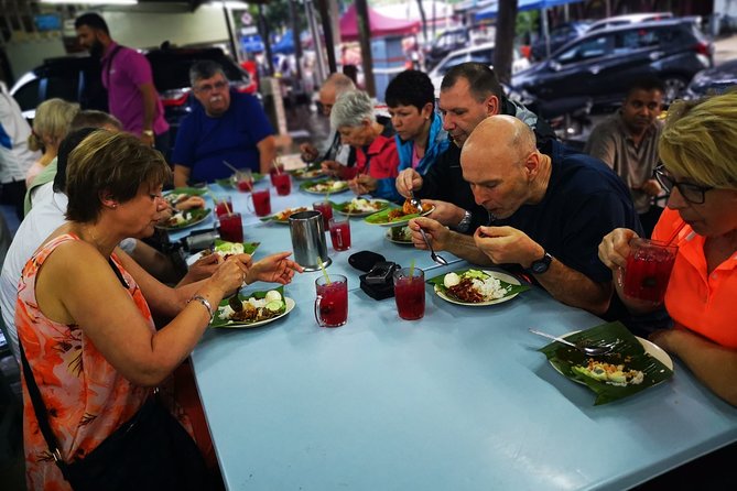 Eat Like A Local: Penang Street Food Tour - Paragin Mall Meeting Point and the A/C Convenience