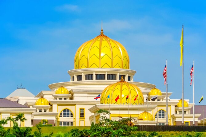 Exclusive Half Day Batu Caves and Private City Tour Kuala Lumpur - Thean Hou Temple, a peaceful contrast, and a snack option you will actually use