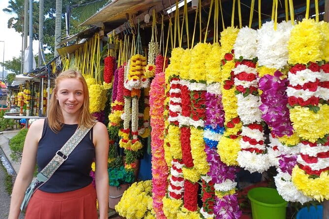 First Day : Arrival Transfer with Batu Caves Highlights Tour - The vehicle and driver details that actually affect comfort