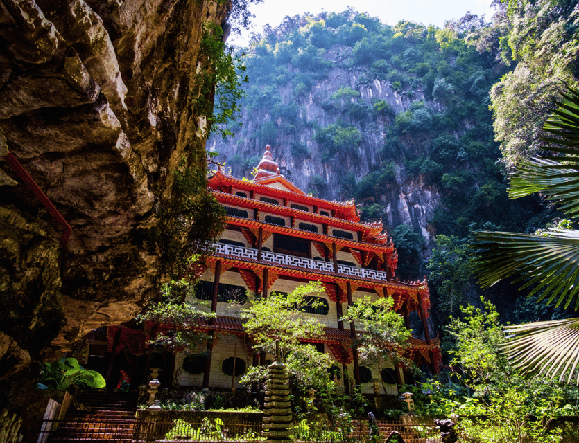 From KL: Cameron Highlands with BOH Habu & Sungei Tea Visit - A short hike to BOH Habu Viewpoint, when “short” pays off