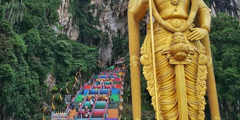 From Kuala Lumpur: Colmar Tropicale and Batu Caves Day Trip - Who should book this, and who should skip it