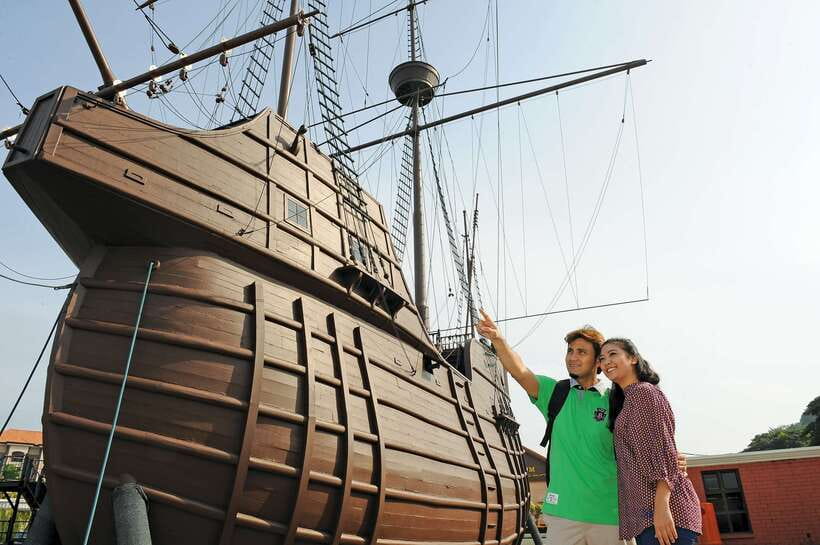 From Kuala Lumpur: Full-Day Historical Tour of Malacca - A Famosa: Old Fort Feel Without the Time Sink