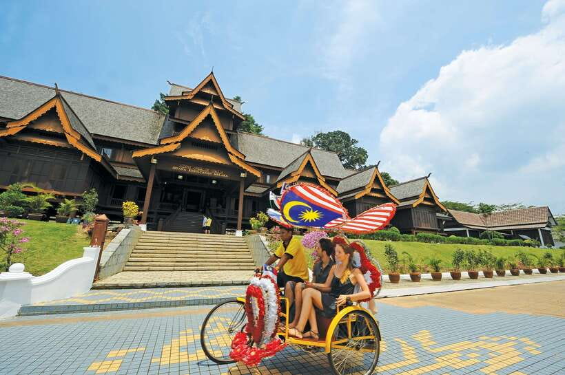 From Kuala Lumpur: Full-Day Historical Tour of Malacca - Cheng Ho’s Final Resting Place and the Cheng Hoon Teng Temple