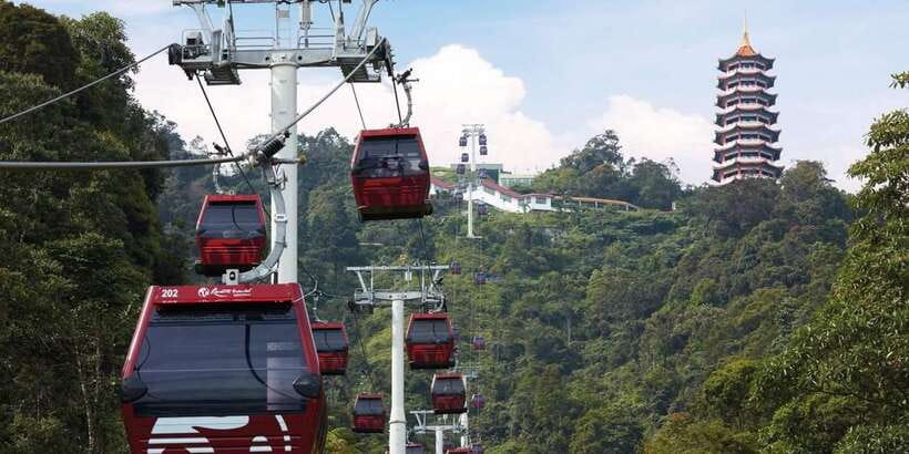 From Kuala Lumpur: Genting Highlands Day Tour & Gondola Ride - Skyway Awana and the gondola: the view is the whole point