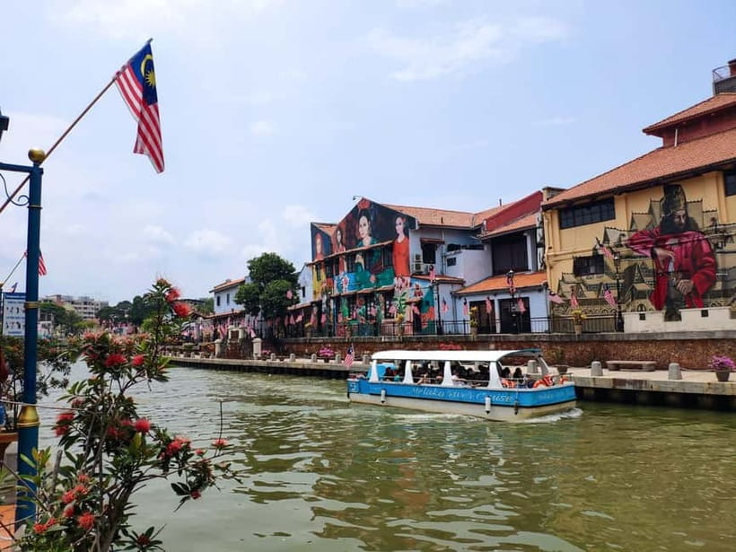 From Kuala Lumpur: Historical Private Malacca Day Tour - A 10-hour plan that’s built around the drive from Kuala Lumpur