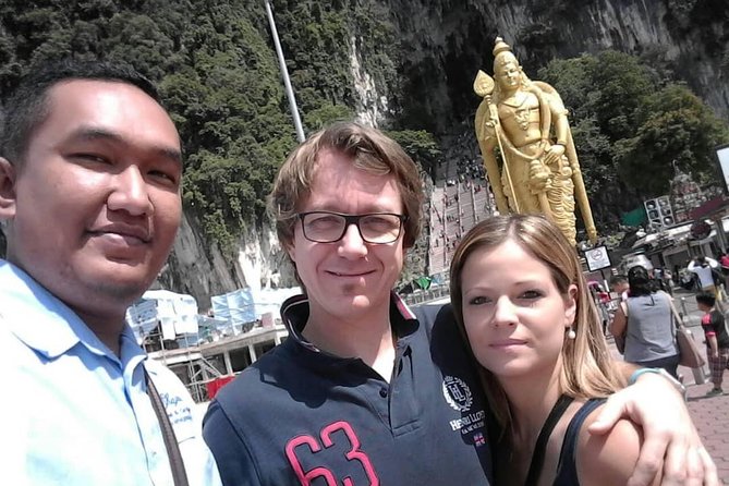 Full Day Elephant Sanctuary Tour with a Free Batu Caves Visit - Lunch at a local cafeteria: why this matters more than you think