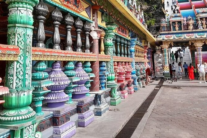Full Day Kuala Lumpur City Tour with Petronas Twin Tower Tickets - Merdeka Square and Sultan Abdul Samad Building: colonial meets independence