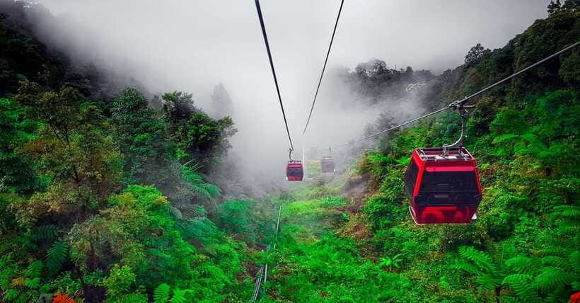 Genting Highlands Tour with Cable Car - Shopping and theme park time: easy to love, easy to waste