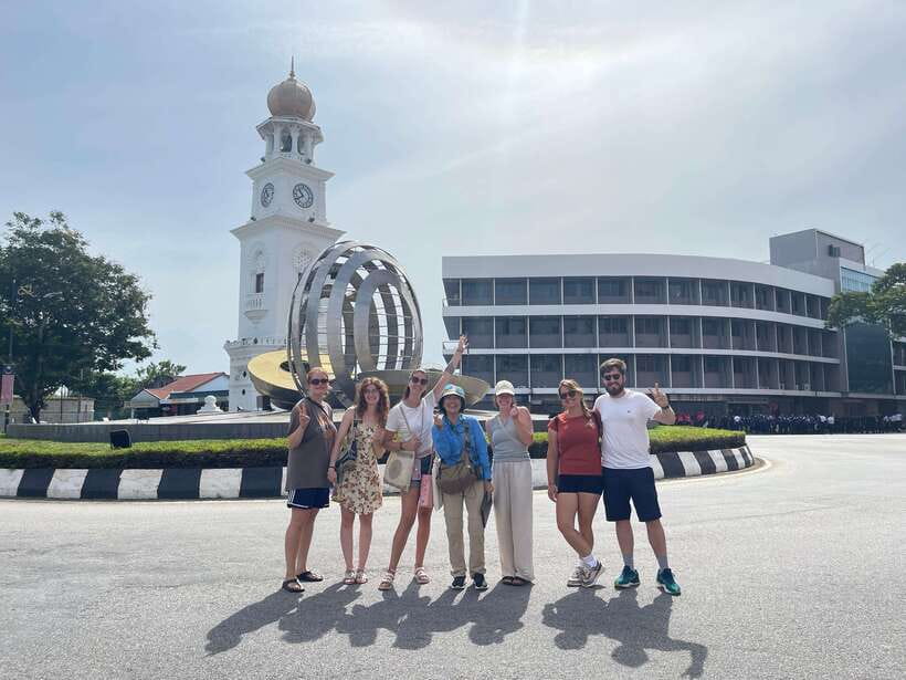 George Town: Heritage Walking Tour with Street Food Tasting - Key highlights to look for