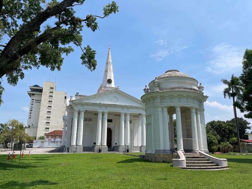 George Town: Heritage Walking Tour with Street Food Tasting - Pacing, group size, and why the guide matters more than the map