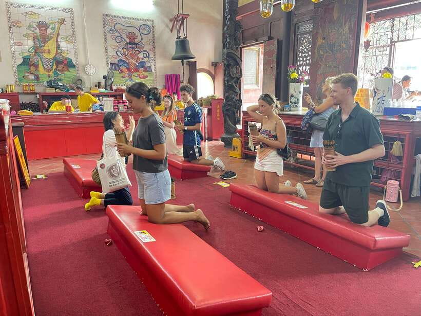 George Town: Heritage Walking Tour with Street Food Tasting - Meeting at Whiteaways Arcade, and what you should do first