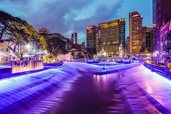 Glittering Night at Lake Symphony, River of Life & Saloma Bridge - River of Life: The Waterfront Lighting Stop That Turns Into Your Evening Centerpiece
