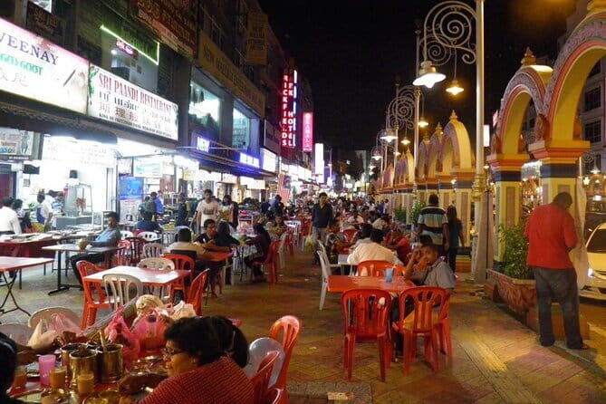 Harmony & Cultural Night Tour - Sri Maha Mariamman Temple: The Sensory Start of the Evening