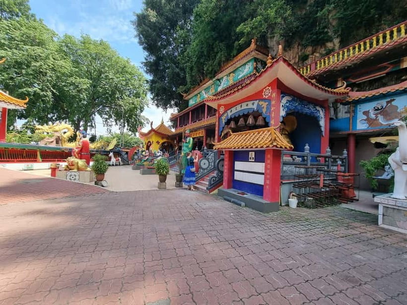 Ipoh Cave Temples Tours - Temple Stop #2: The 450-Step Climb to a Lookout Over Ipoh