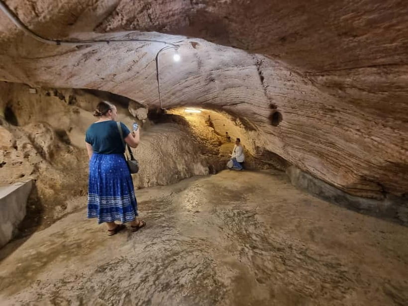 Ipoh Cave Temples Tours - Temple Stop #3: The Oldest Cave Temple and Its China-Style Structure