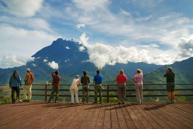 Kinabalu Park & Poring Hot Spring & Canopy Walk - Nabalu Market Viewpoint: Fruit, Souvenirs, and Possible Mt. Kinabalu Views