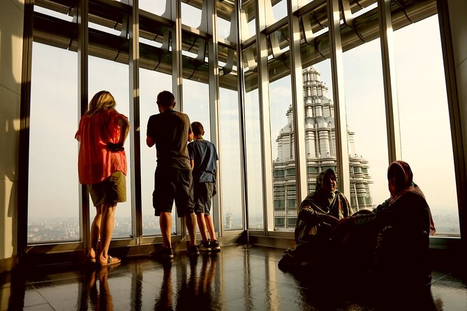 KL Tour with Petronas Twin Towers Observation Deck & Batu Cave - Key highlights