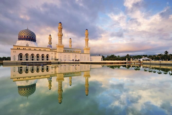 Kota Kinabalu Half Day City Tour with Professional Tour Guide - Price and what you really get for $94