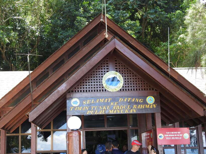Kota Kinabalu: Island Hopping with Snorkeling & Meal - Sapi Island snorkeling: coral life time, plus what you can realistically see