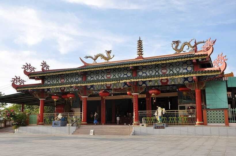 Kota Kinabalu: Private City Tour Day Trip - Cocoa Kingdom KK Chocolate House: a sweet finish that feels local