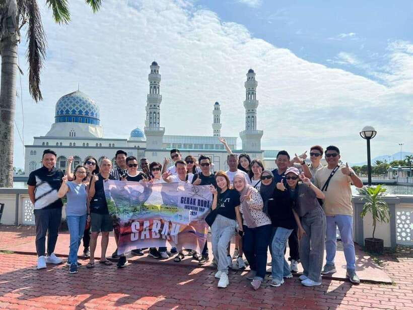 Kota Kinabalu: Private City Tour Day Trip - Pickup timing, city coverage, and the RM 40 cash top up