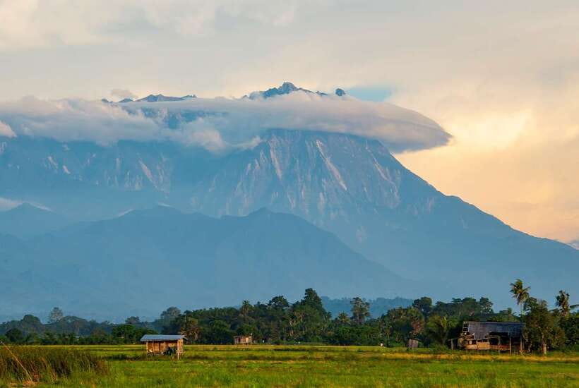 Kota Kinabalu: Private Kundasang and Poring Hot Spring Tour - Nabalu Handicraft Market: souvenirs plus a quick local feel