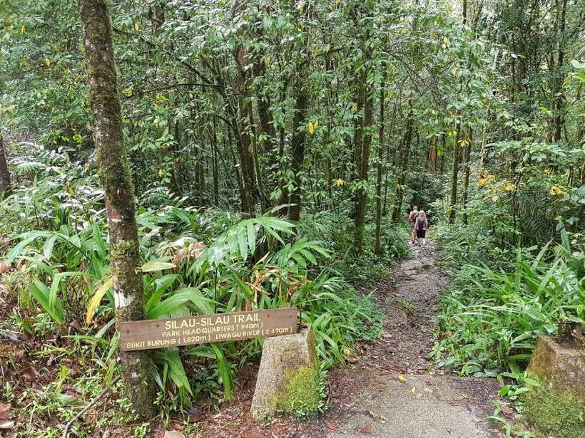 Kota Kinabalu: Private Kundasang and Poring Hot Spring Tour - Sibau-Sibau trails and the Silau-Silau walk: the part to dress for
