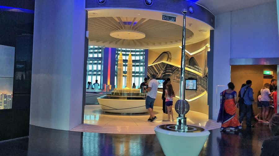 Kuala Lumpur: 4-Hour Tour & KL Towers Visit [Private] - Hotel pickup and your guide in the driver’s seat