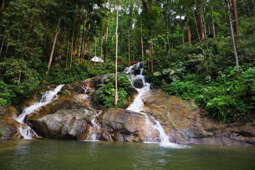 Kuala Lumpur: Batu Caves, Ramayana Caves & Kanching Falls - Why Batu Caves, Ramayana Cave, and Kanching Falls work as one day