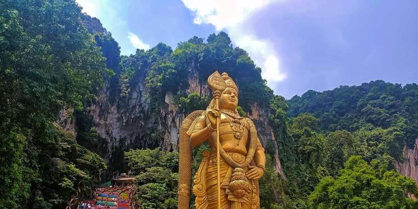 Kuala Lumpur: Batu Caves, Ramayana Caves & Kanching Falls - Choosing between shared and private: what you gain