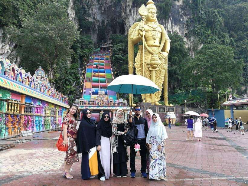 Kuala Lumpur: Batu Caves, Thean Hou Temple & National Mosque - FAQ
