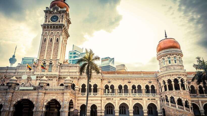 Kuala Lumpur: City Sights, Batu Caves and Fireflies Day Trip - Key things that make this day trip work