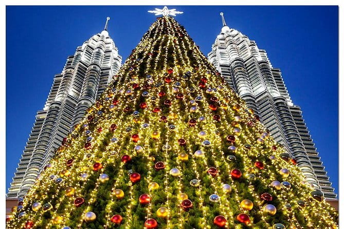 Kuala Lumpur City Tour with 21 Attraction (Private) - Batu Caves: the main climb, the big statue, and the dress rules