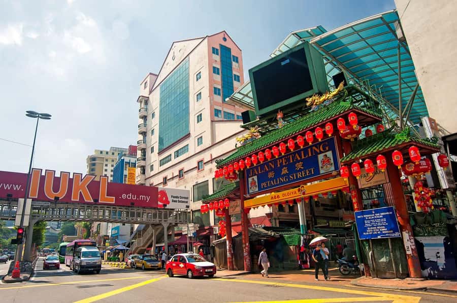 Kuala Lumpur: Evening Tour with Kuala Lumpur Tower Tickets - Price and Timing: What 4 Hours Costs, and Where It Really Gets You