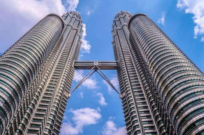 Kuala Lumpur: Full-Day Private City Highlights Tour - Hotel pickup and the “no-stress” ride between stops