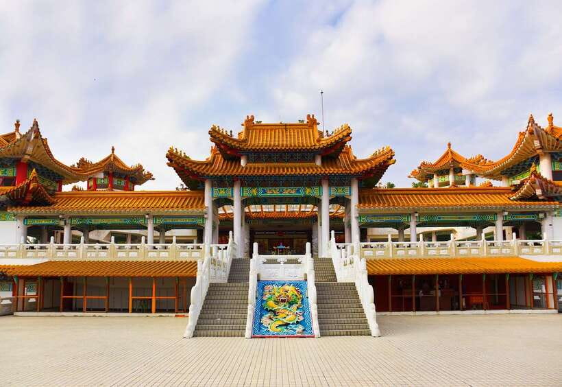 Kuala Lumpur Full-Day Sightseeing Tour with Batu Caves - Merdeka Square and the National Mosque: quick hits of identity