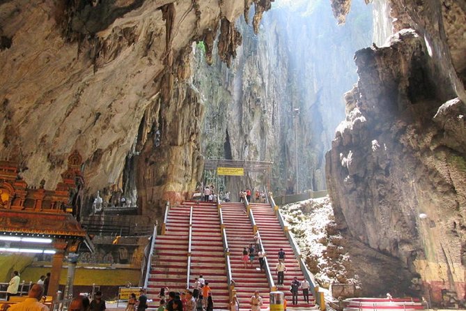 Kuala Lumpur Half Day Batu Caves And Cultural Group Tour - Little India Brickfields near KL Sentral: textiles, jewelry, and banana-leaf comfort