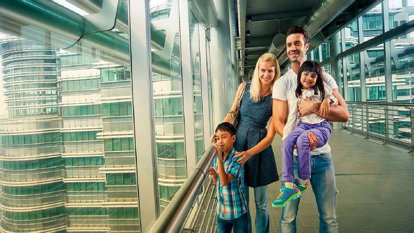 Kuala Lumpur: Half-Day Photo Tour with Petronas Twin Towers - Merdeka Square and quick portrait moments at the Independence heart