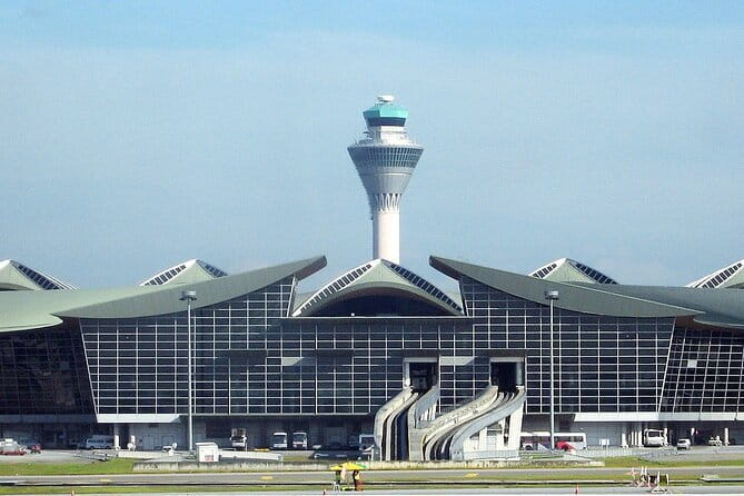 Kuala Lumpur International Airport Transfers - The Drive to Berjaya Times Square: Comfort and Calm in Traffic